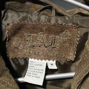 LIVE A LITTLE 100% GREEN SUEDE
LEATHER JACKET SIZE MEDIUM